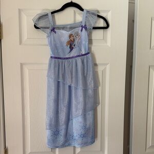 Like New Disney Frozen Elsa Anna Sleeveless Nightgown Dress Costume size 6